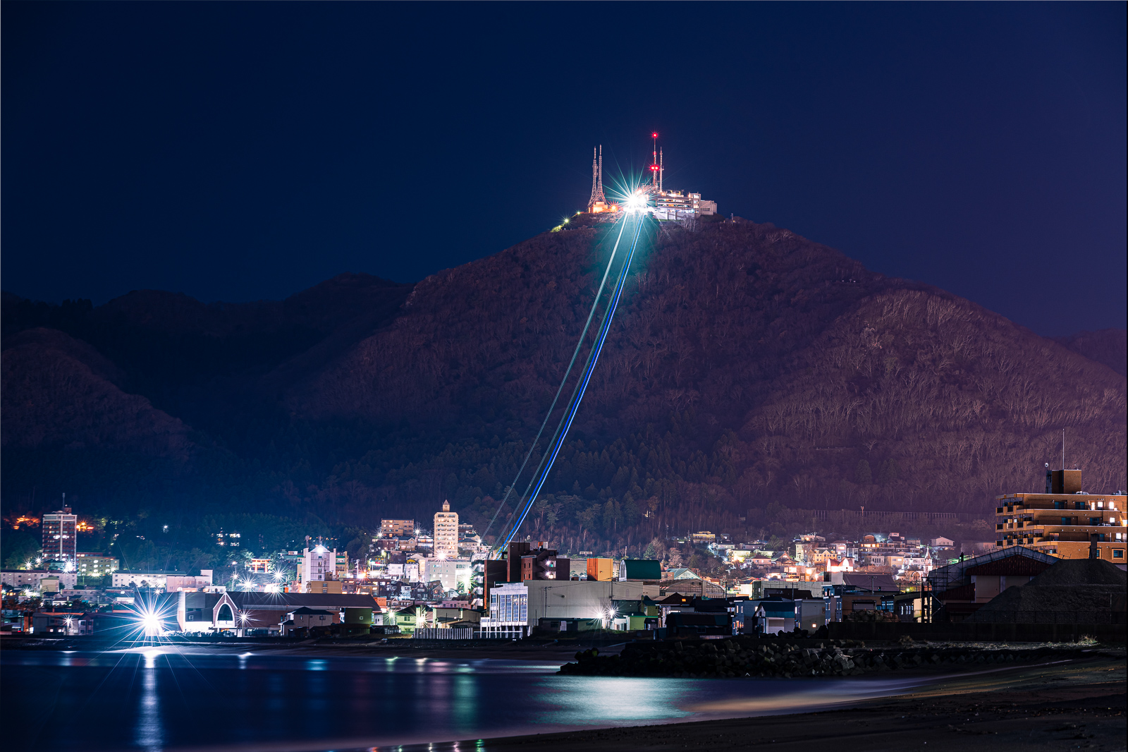 20201127 D851288 Edit